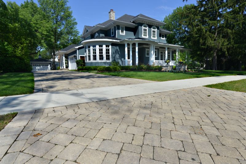 Paver Driveways Vs. Concrete Driveways: Which Option Lasts Longer